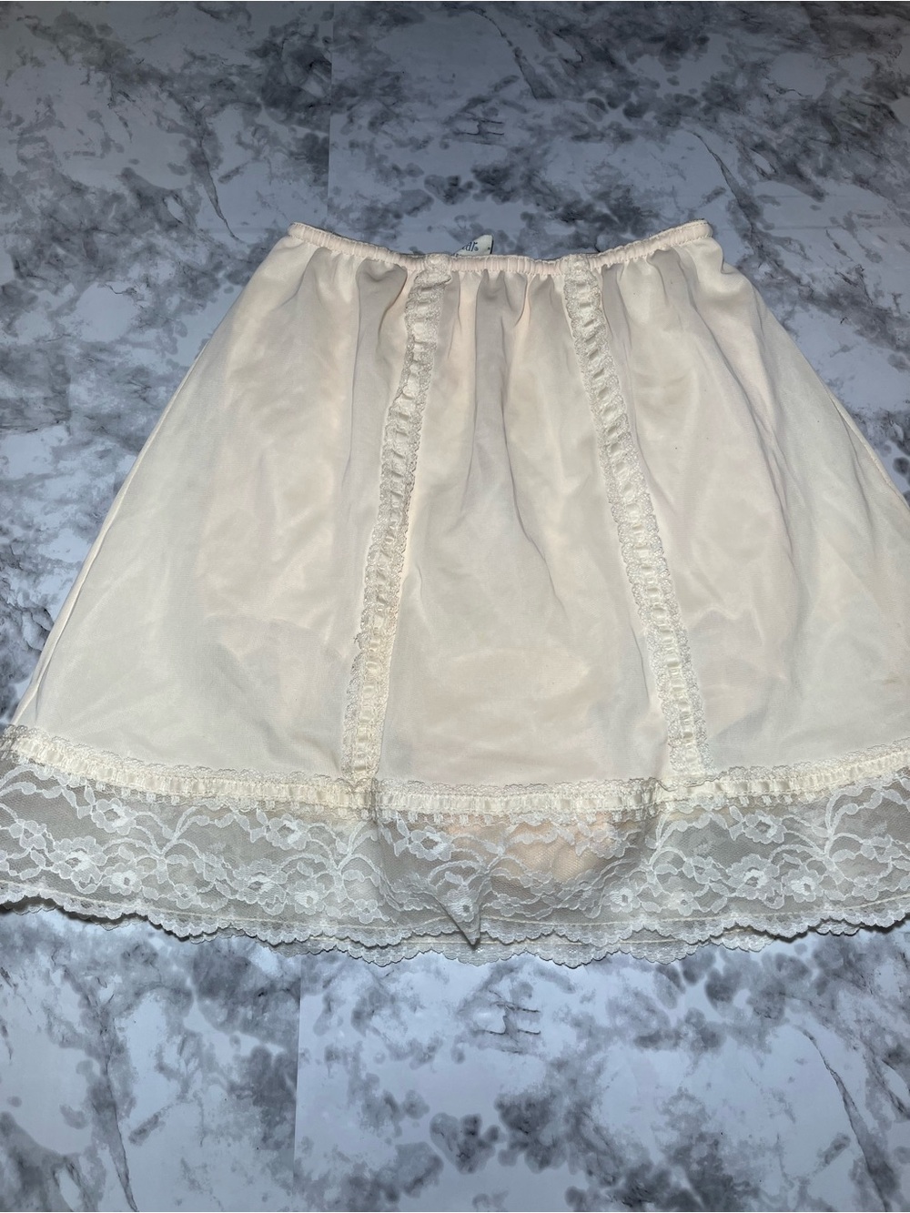 1960s Movie Star Ivory Lace Half Slip Skirt